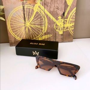 Alias Mae Leila Sunglasses
